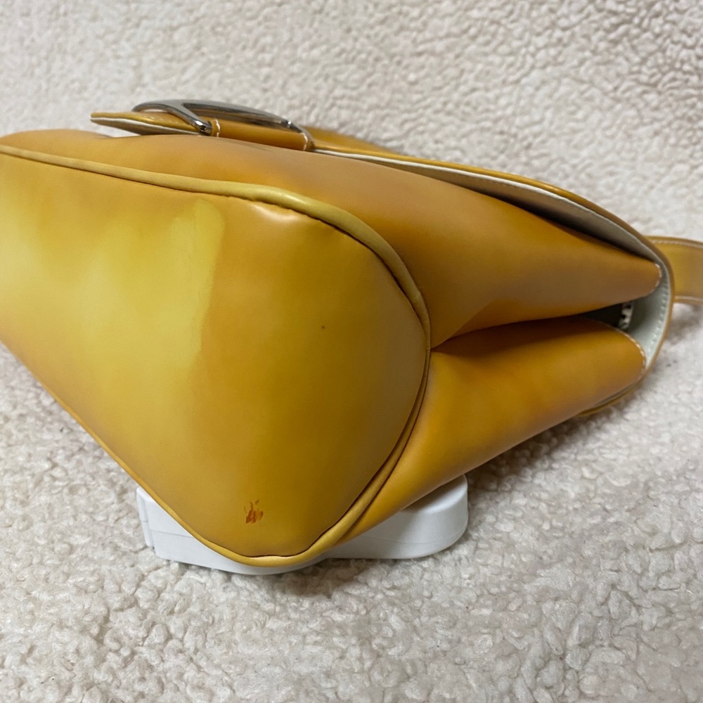 Vintage Salvatore Ferragamo Vara shoulder bag - Picture 5 of 15